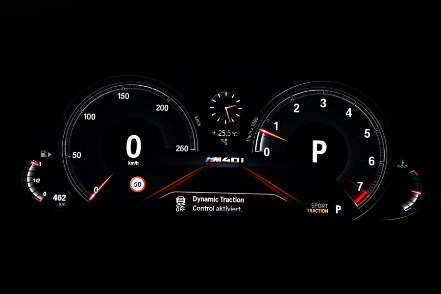 Панель приборов BMW X3 M40i (G01) 2017 года  (WW) (фото 150 из 184)